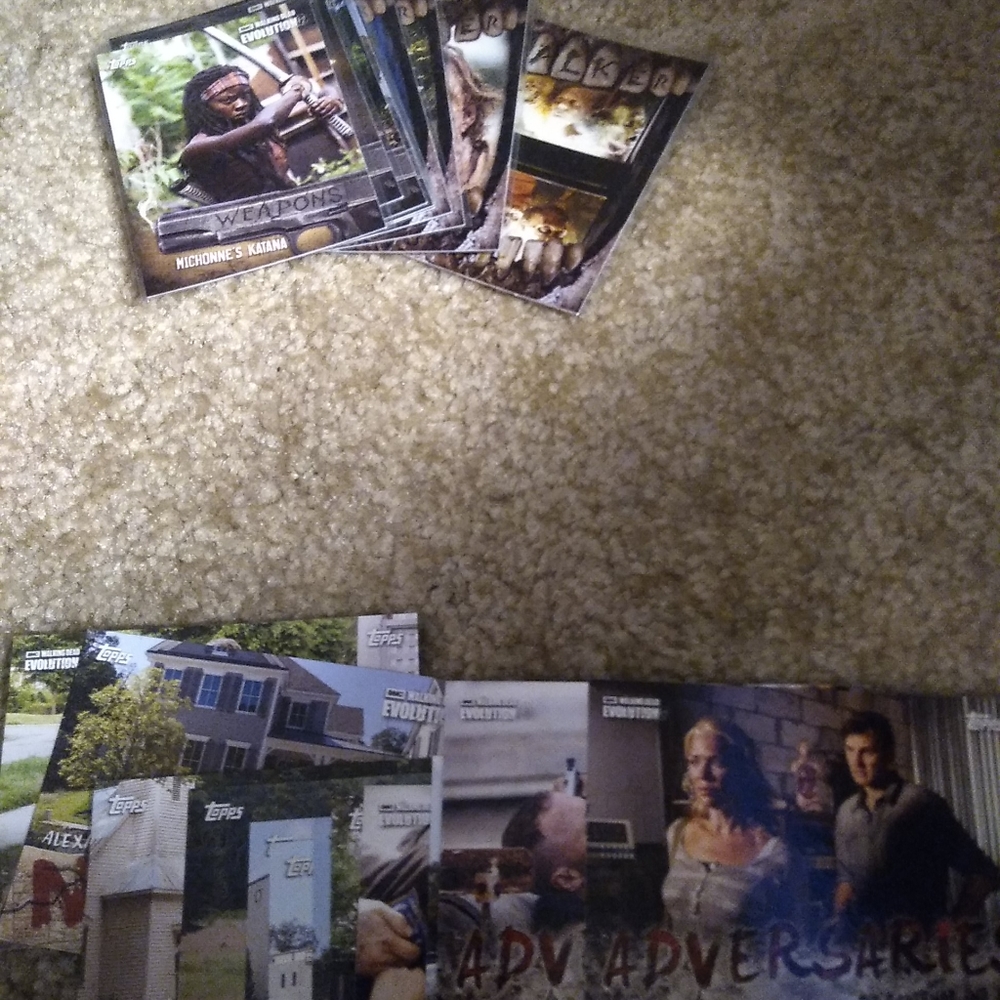 Topps The Walking Dead Evolutions Insert Card Lot